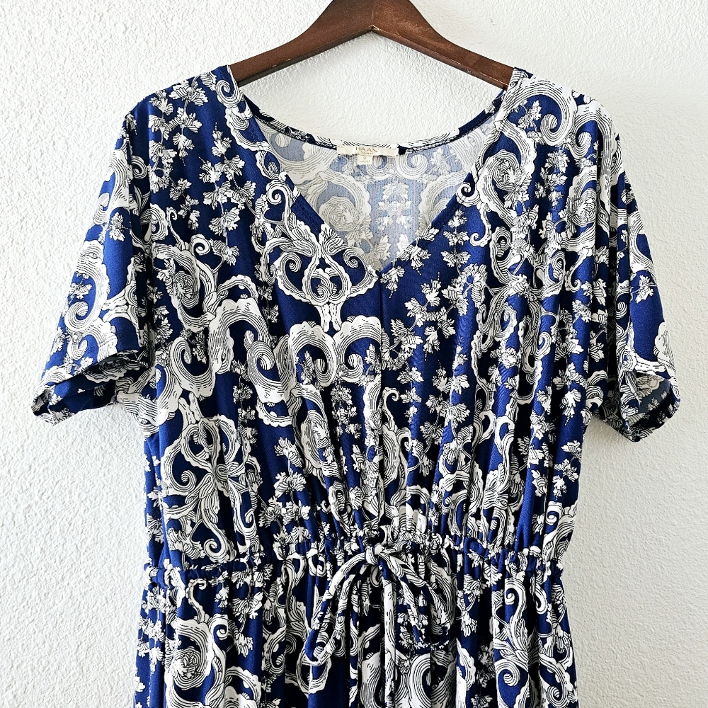 HAANI maxi dress size 1X blue white floral elastic waist short sleeve  V neck - Picture 2 of 8